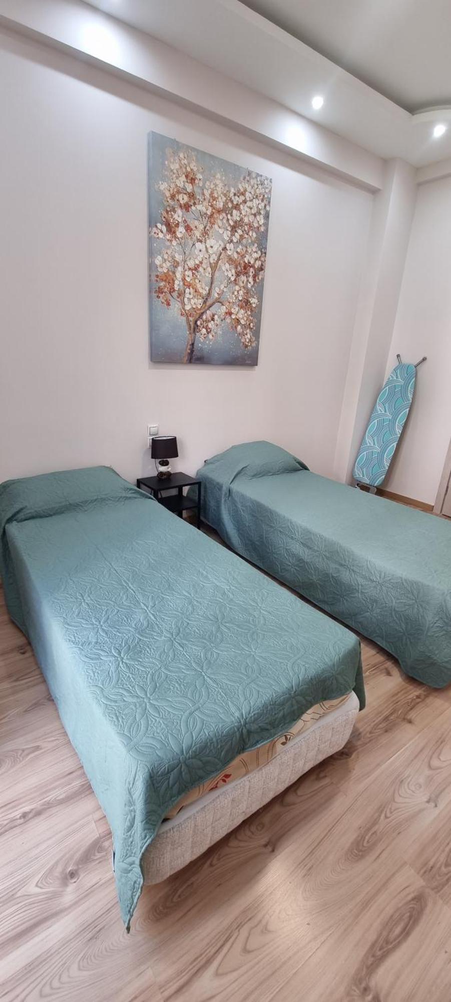 Cozzy Double Bedroom *